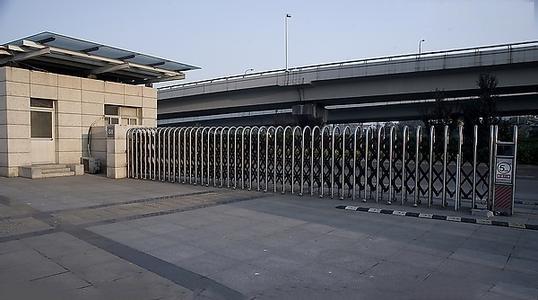 浙江電動伸縮門